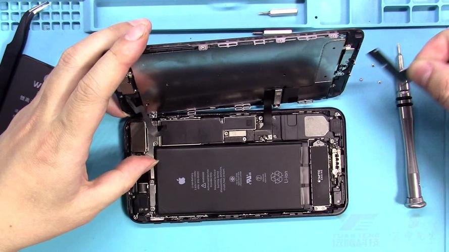 苹果官方换电池会清理灰尘吗